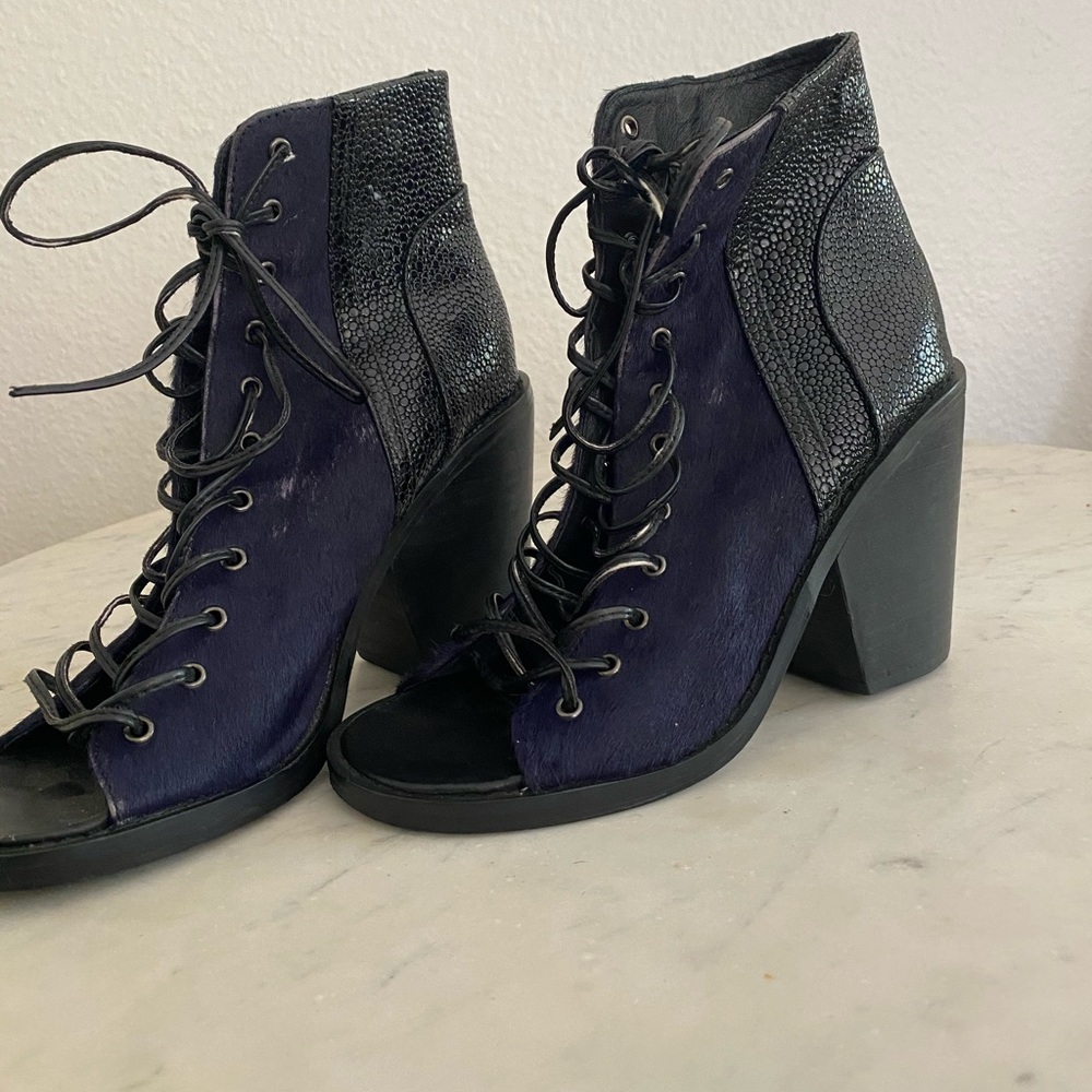 Finders keeps lace up heeled booties